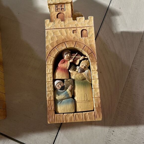 Amazing Nativity 3 D Puzzle - Picture 6 of 17